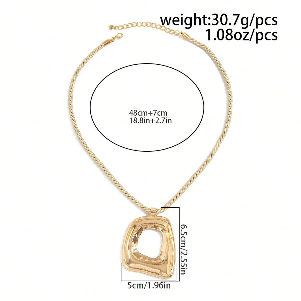 Geometric Pendant Twisted Chain Necklace