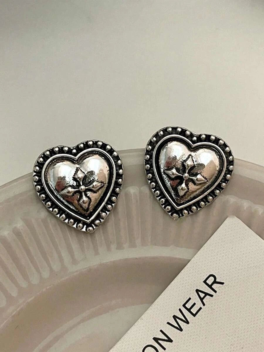 Vintage Carved Heart Stud Earrings