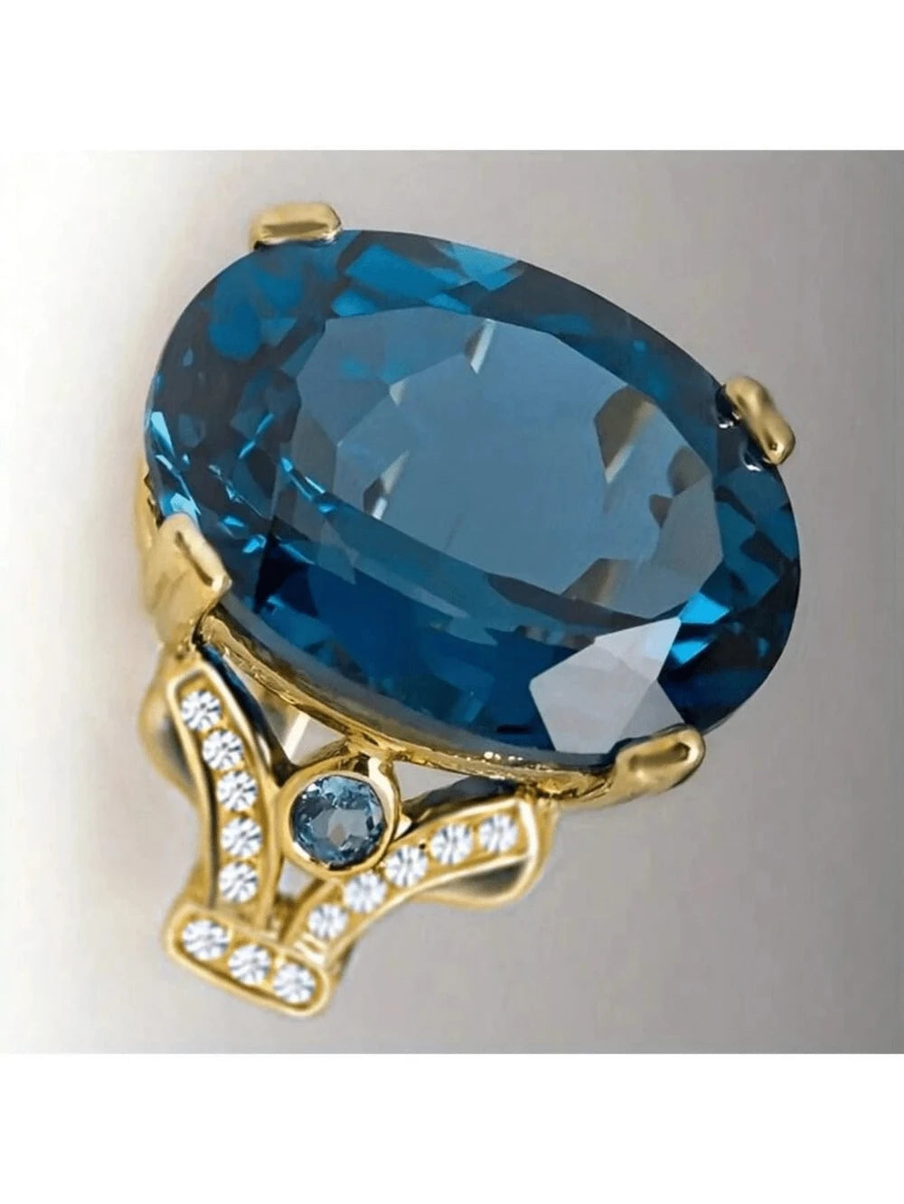 Bohemian Red Zirconia Oval Ring