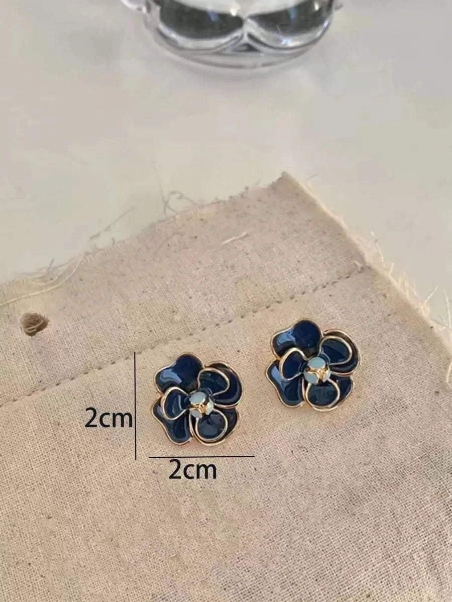 Vintage Floral Stud Earrings