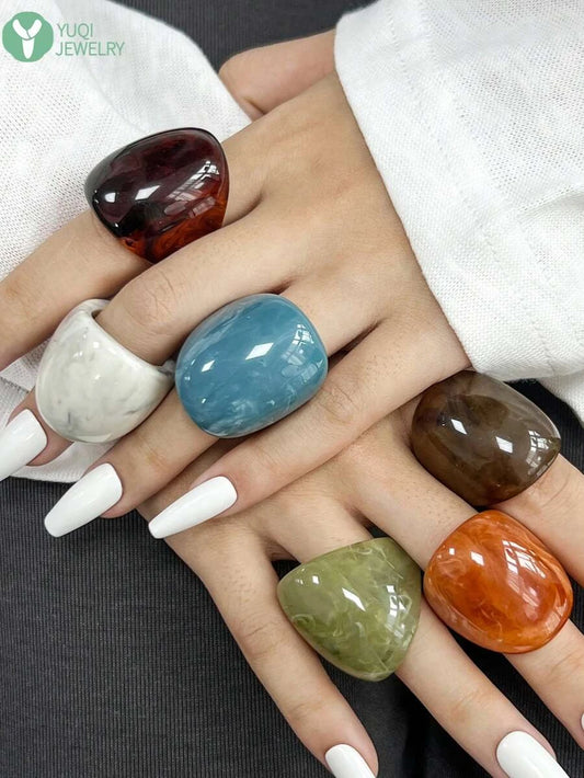 Vintage Geometric Resin Wide Ring