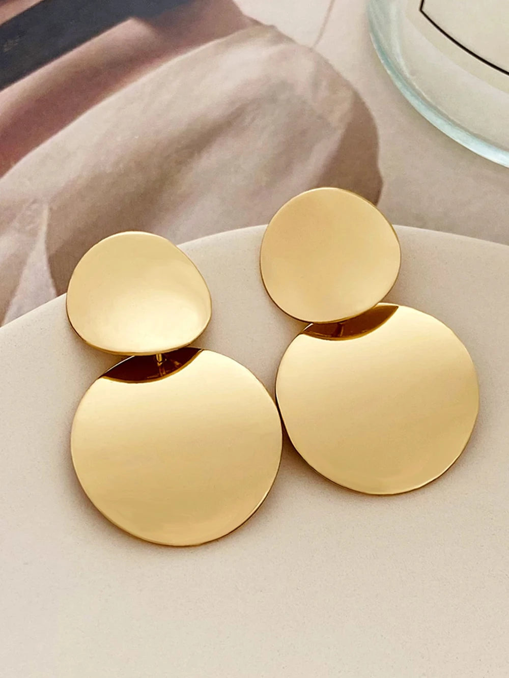 Retro Fashion Metal Round Disc Earrings