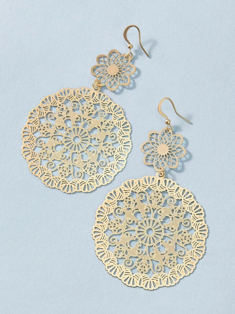Vintage Hollow Floral Hoop Earrings