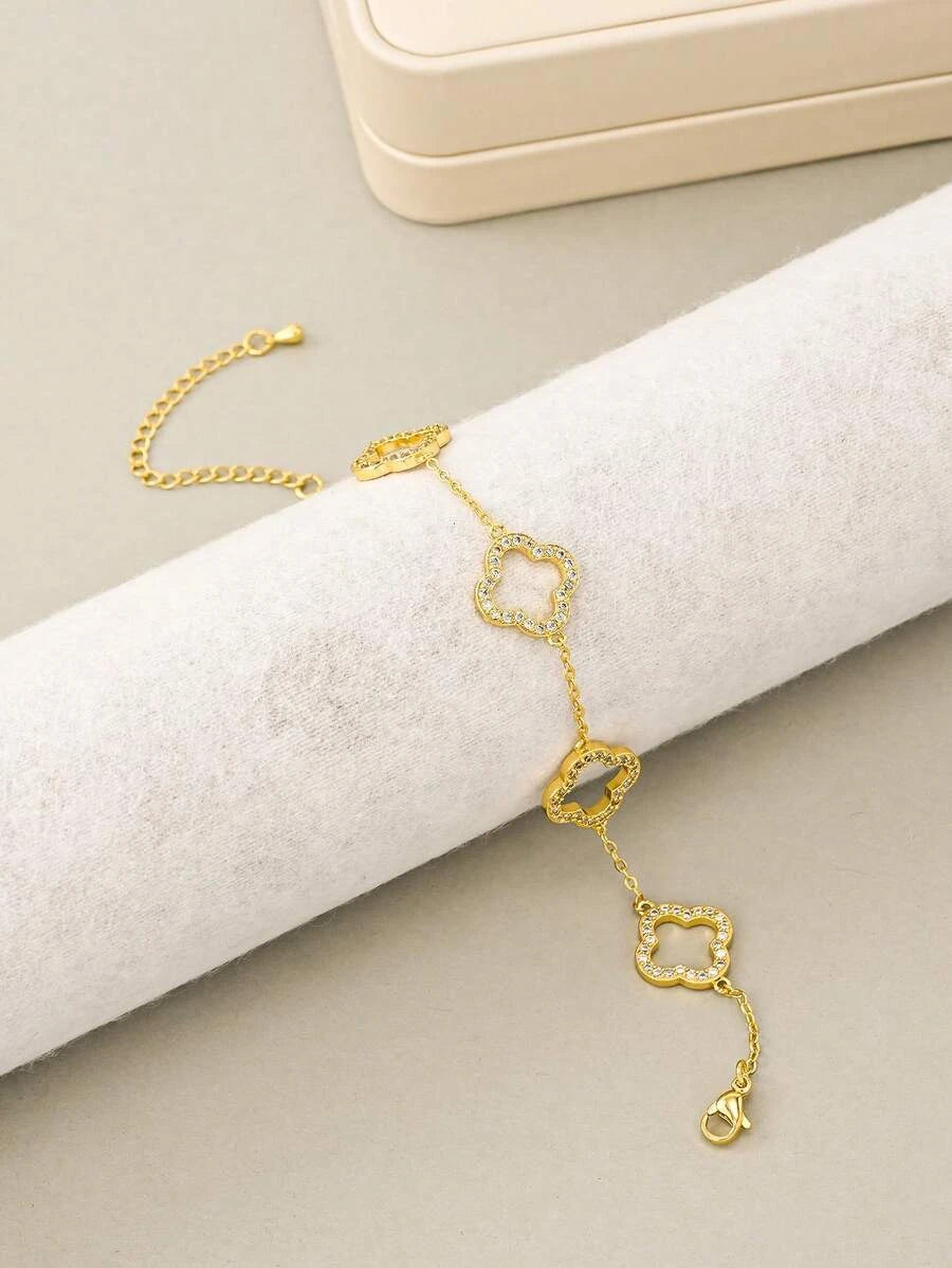 Gold Clover Bracelet Set