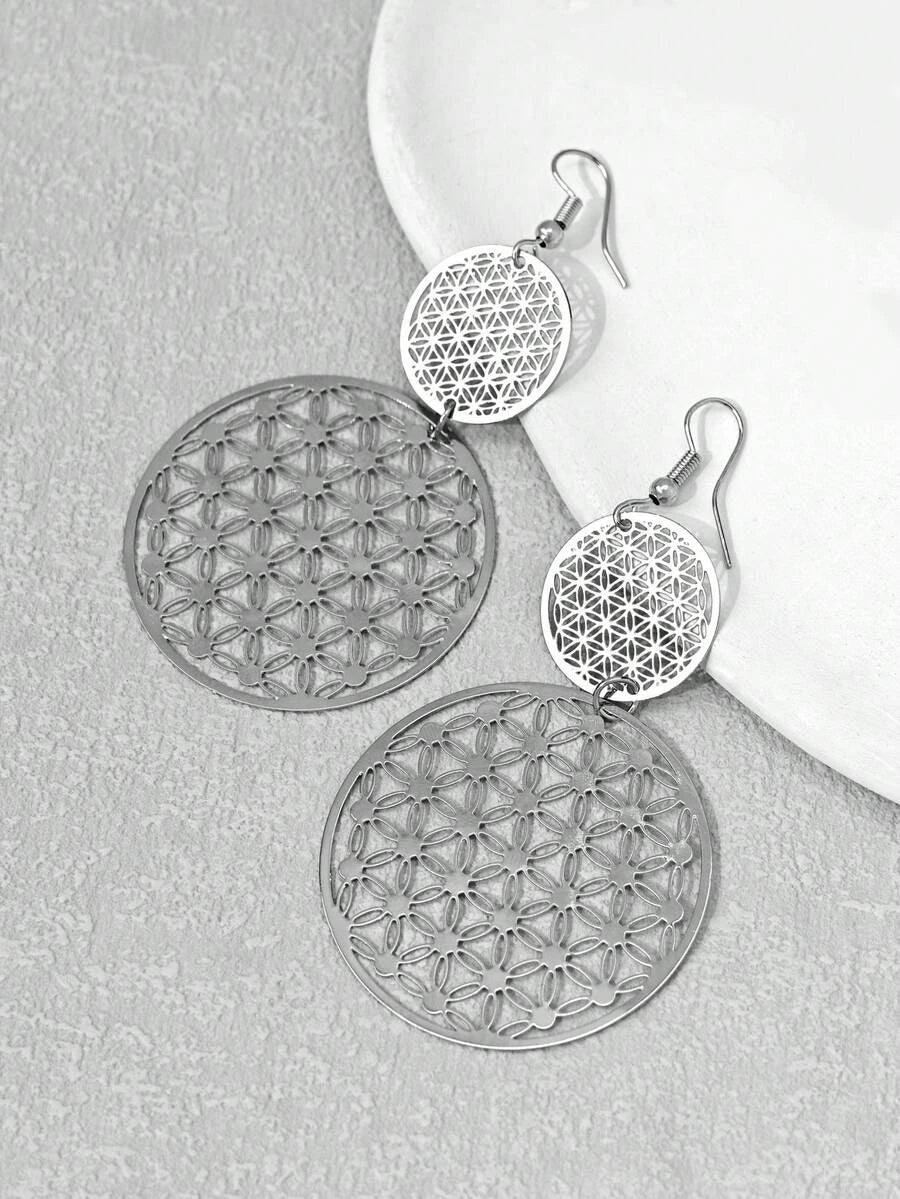 Vintage Hollow Floral Hoop Earrings