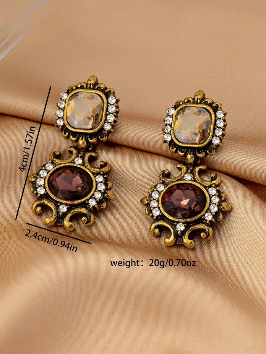 Retro Geometric Oval Rhinestone Stud Earrings