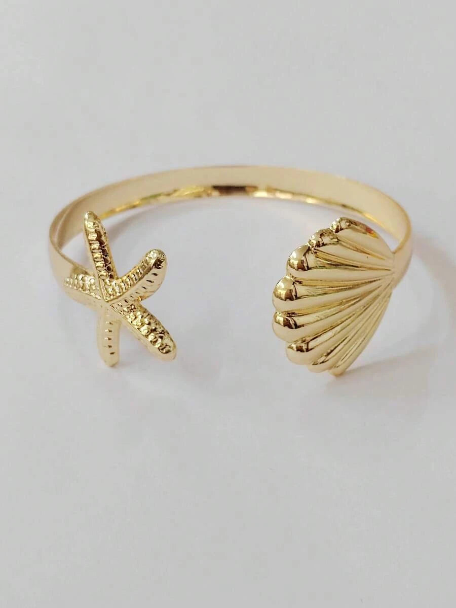 Gold Flower Bangle