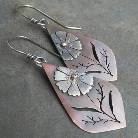 Vintage Carved Water Drop Earrings