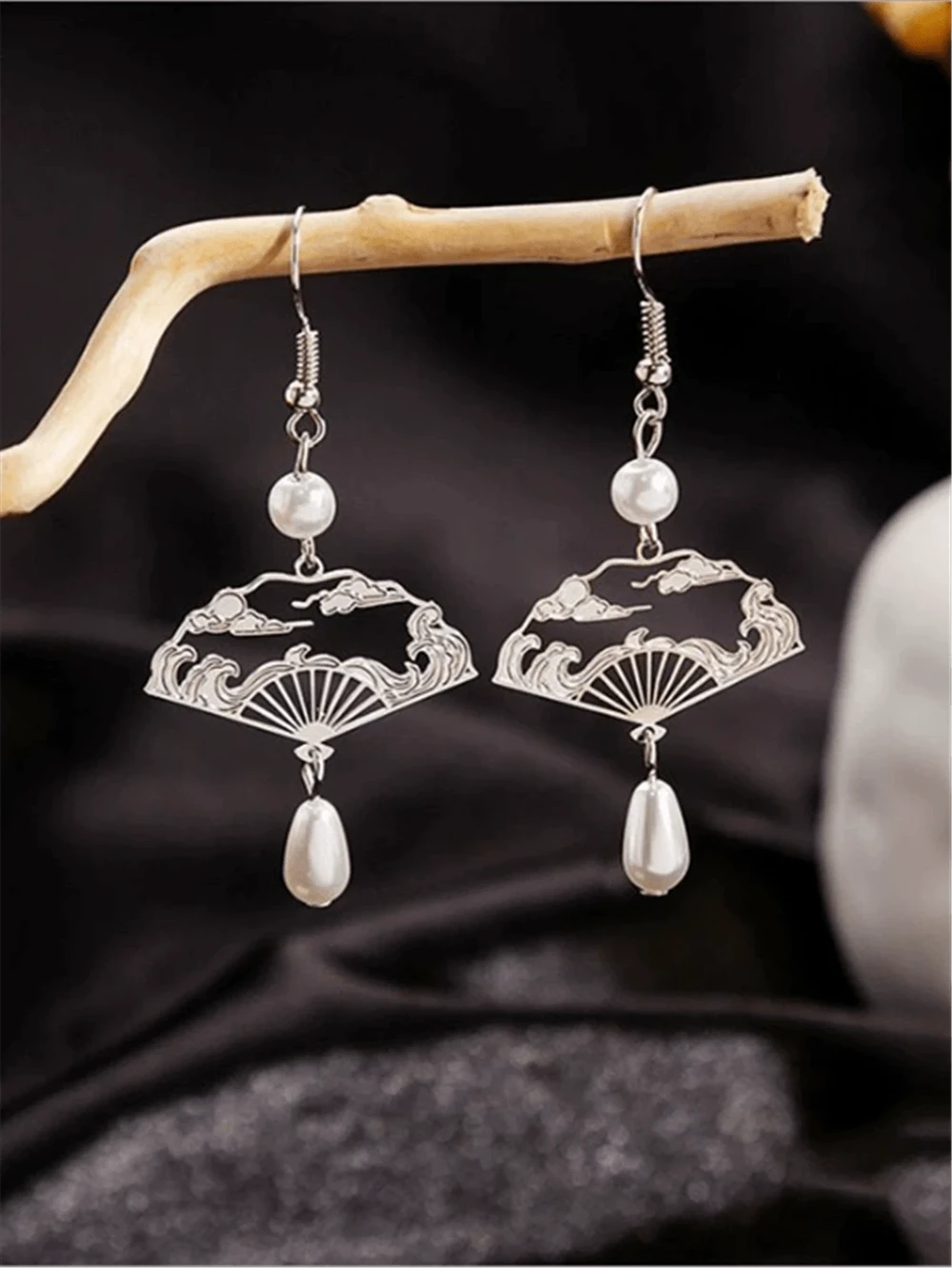 Chinese Style Folding Fan Pearl Earrings