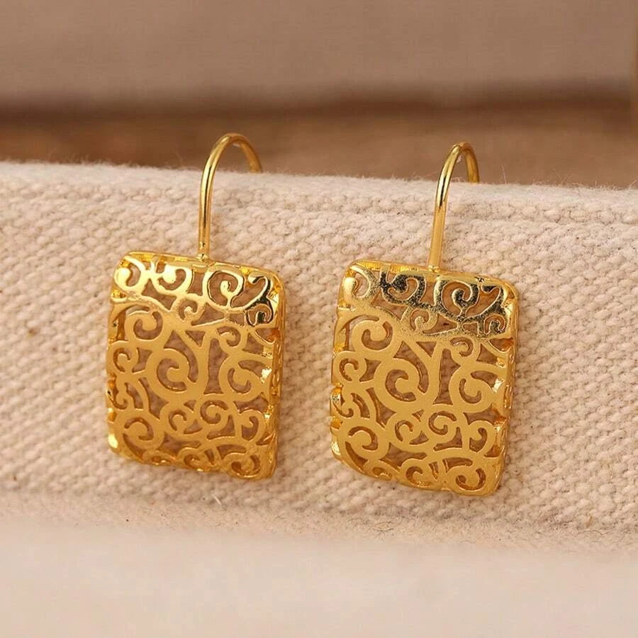 Vintage Gold Hollow Square Earrings