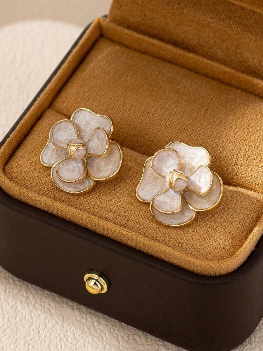 Vintage Floral Stud Earrings