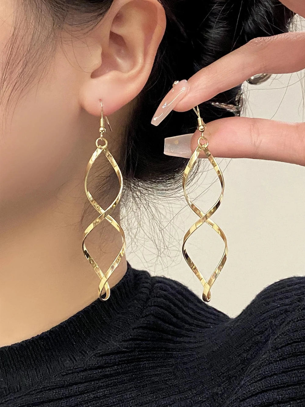 Minimalist Silver Geometric Spiral Earrings