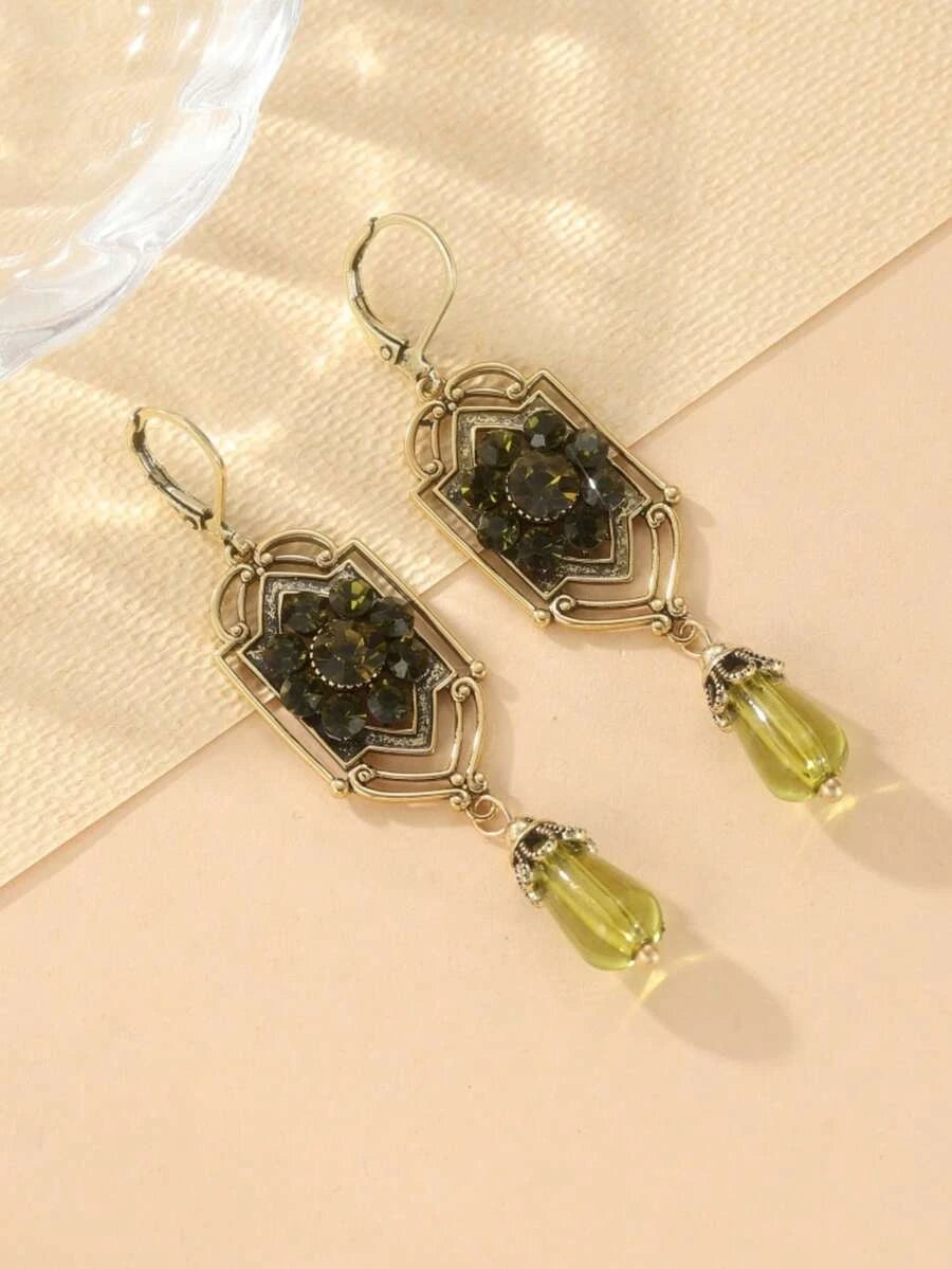 Vintage Teardrop Zirconia Earrings