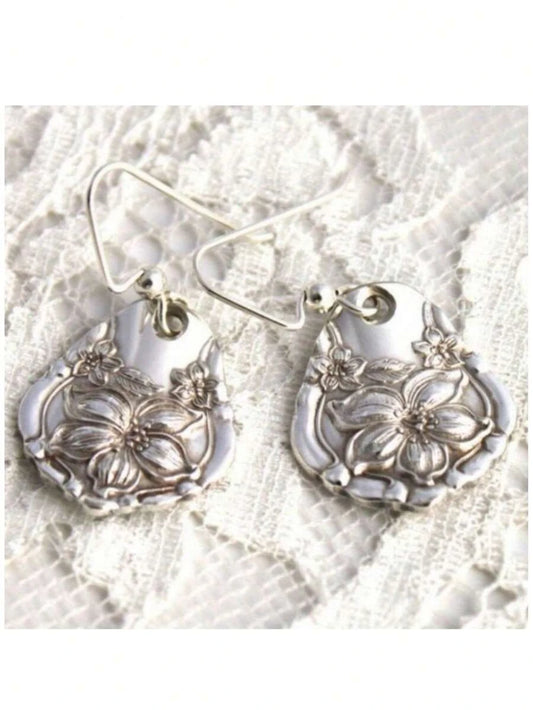 Vintage Floral Carved Asymmetrical Earrings