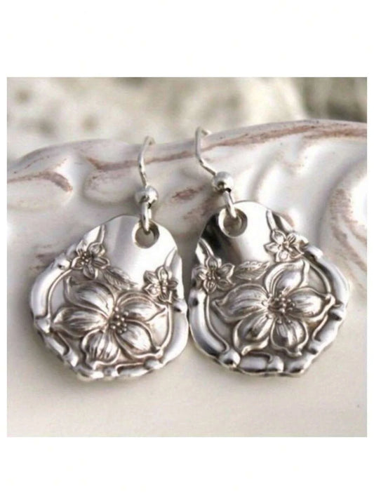 Vintage Floral Carved Asymmetrical Earrings