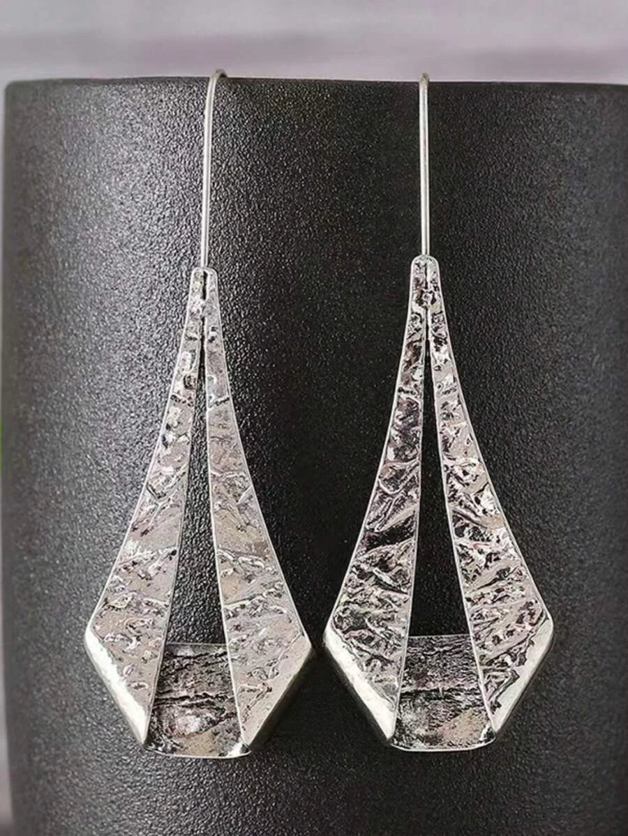 Vintage Hollow Geometric Pendant Earrings