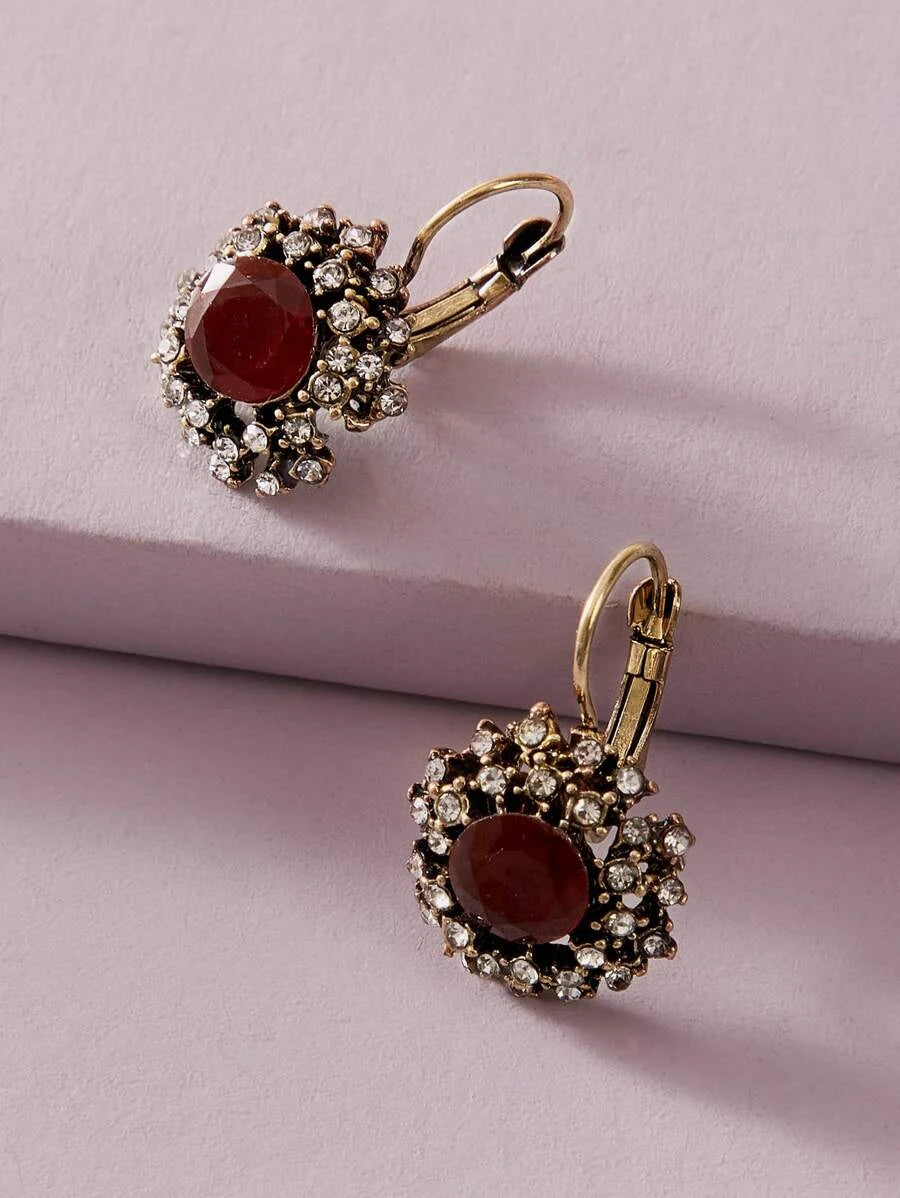 Rhinestone Decor Stud Earrings