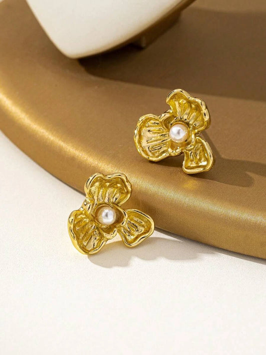 Flower Shaped Faux Pearl Stud Earrings