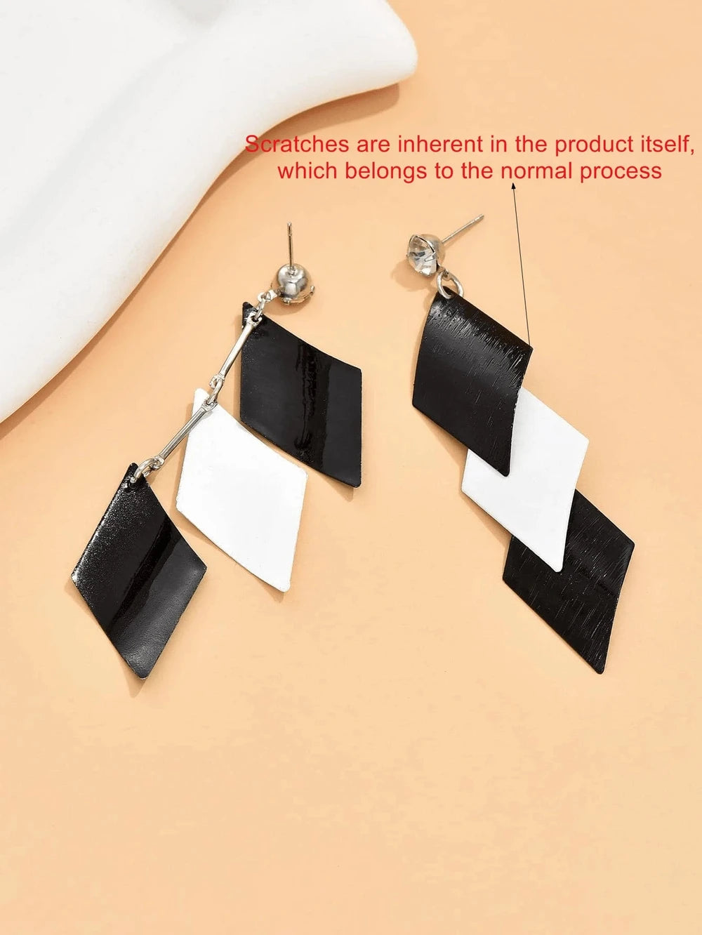 Retro Leaf Tassel Earrings