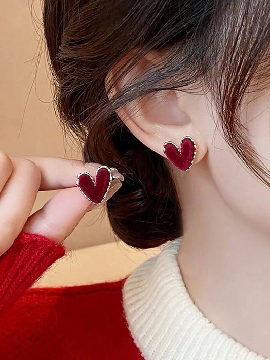 Vintage Oil-Drip Heart Stud Earrings