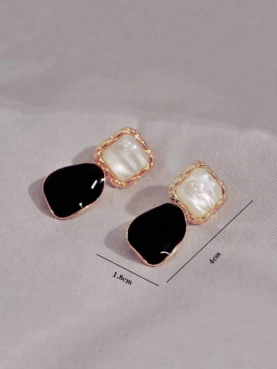 Burgundy Retro Asymmetrical Geometric Earrings