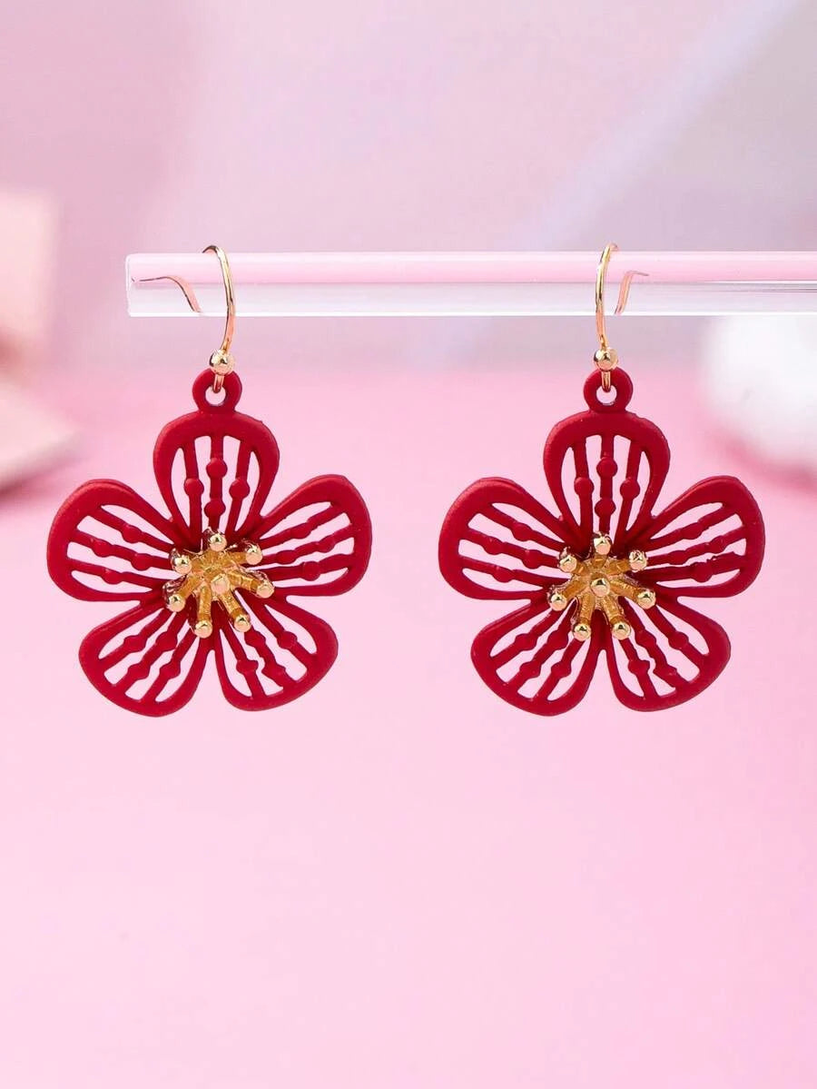 Minimalist Gold Hollow Pendant Earrings