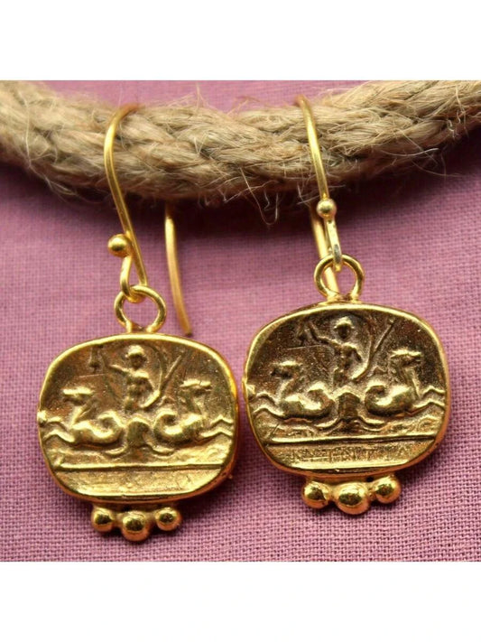 Retro Golden Coin Dangle Earrings