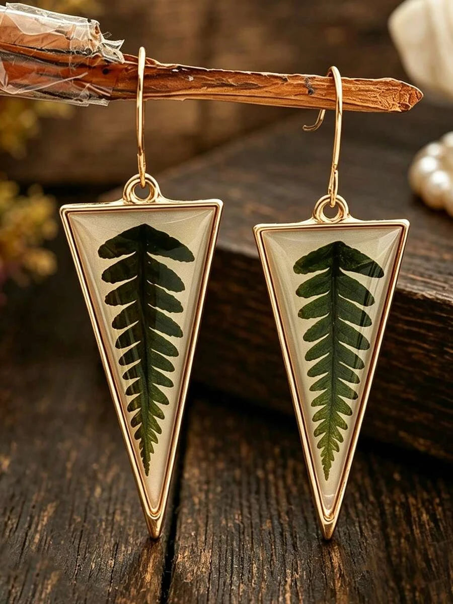 Vintage Leaf Pendant Drop Earrings