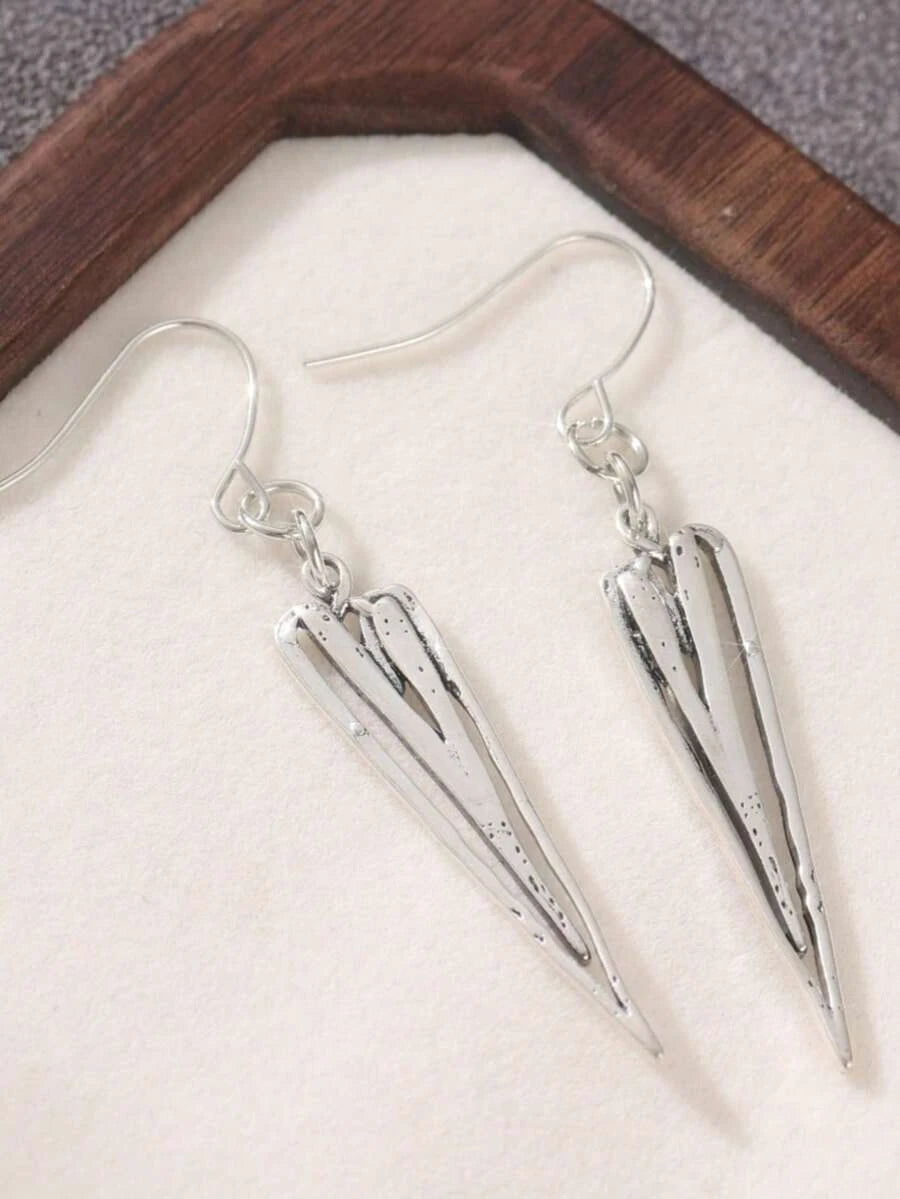 Vintage Hollow Heart Pendant Earrings
