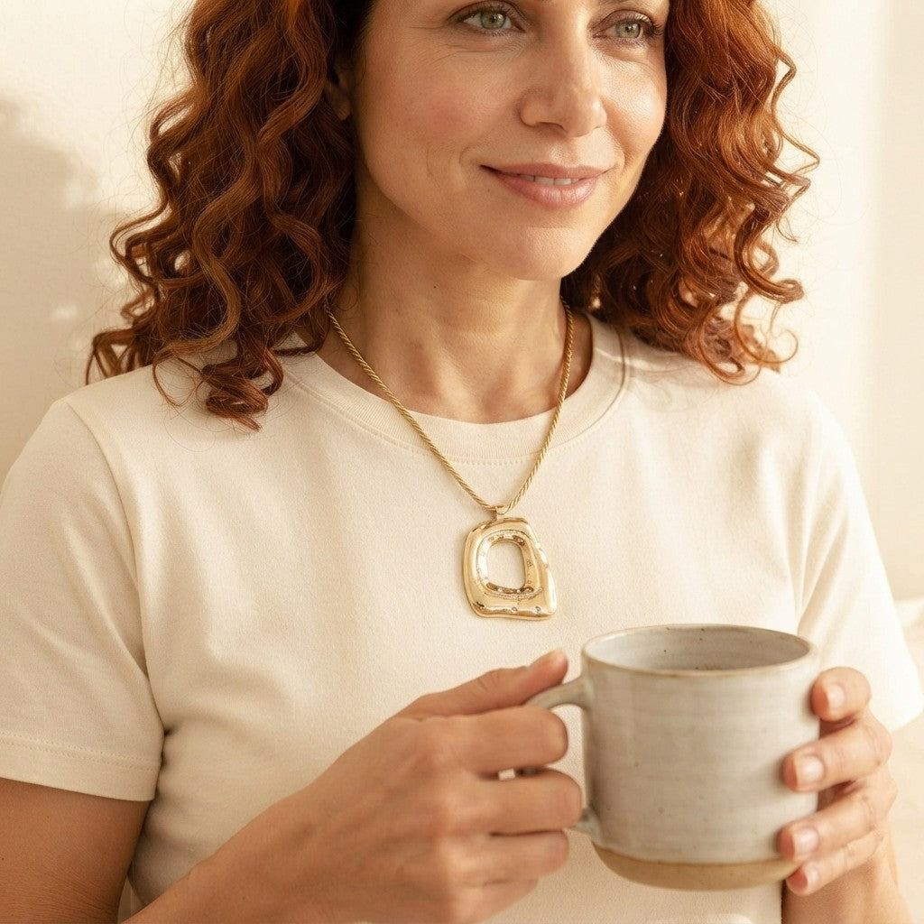 Geometric Pendant Twisted Chain Necklace
