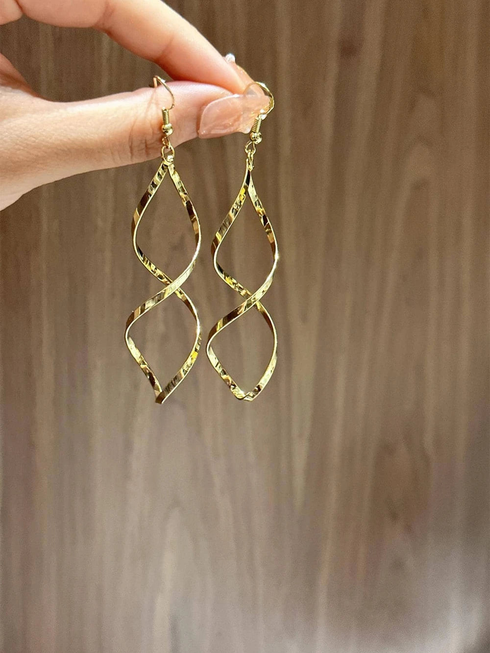 Minimalist Silver Geometric Spiral Earrings