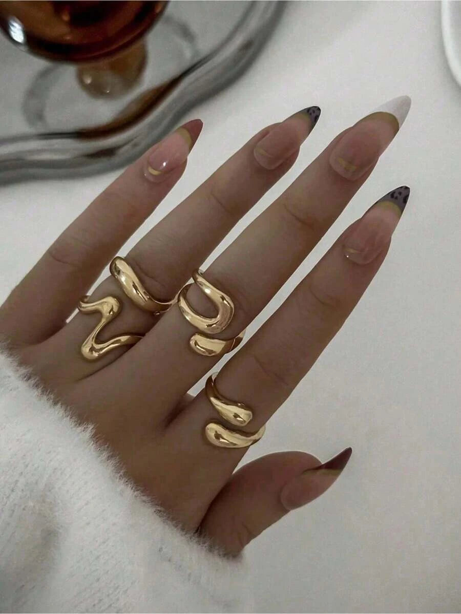 Retro Geometric Asymmetrical Ring Set