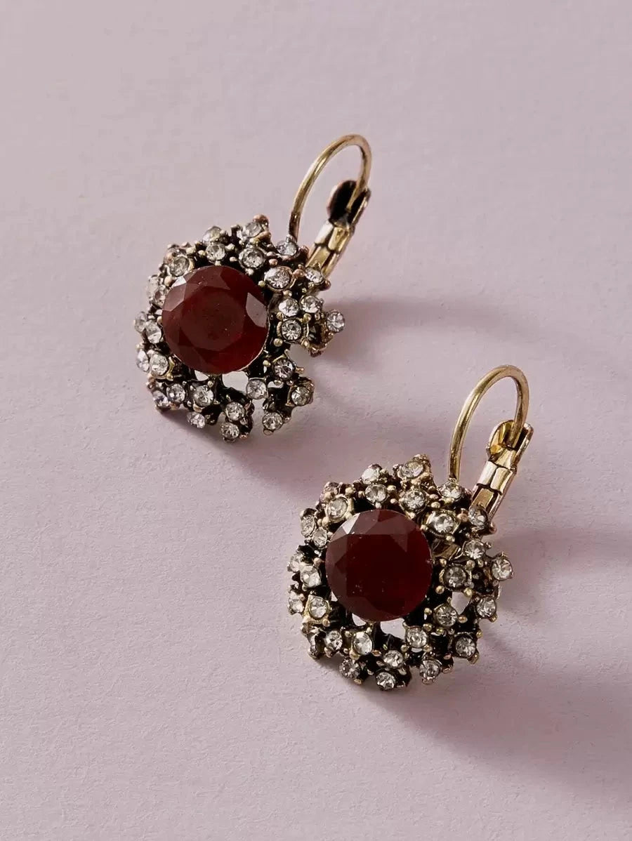 Rhinestone Decor Stud Earrings