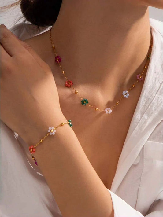 Vintage Floral Beaded Necklace And Bracelet Set