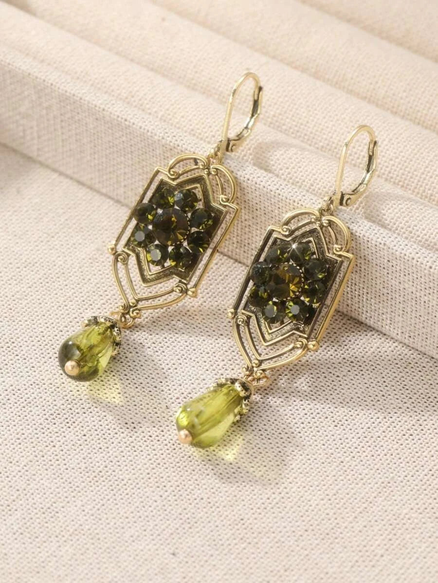 Vintage Teardrop Zirconia Earrings