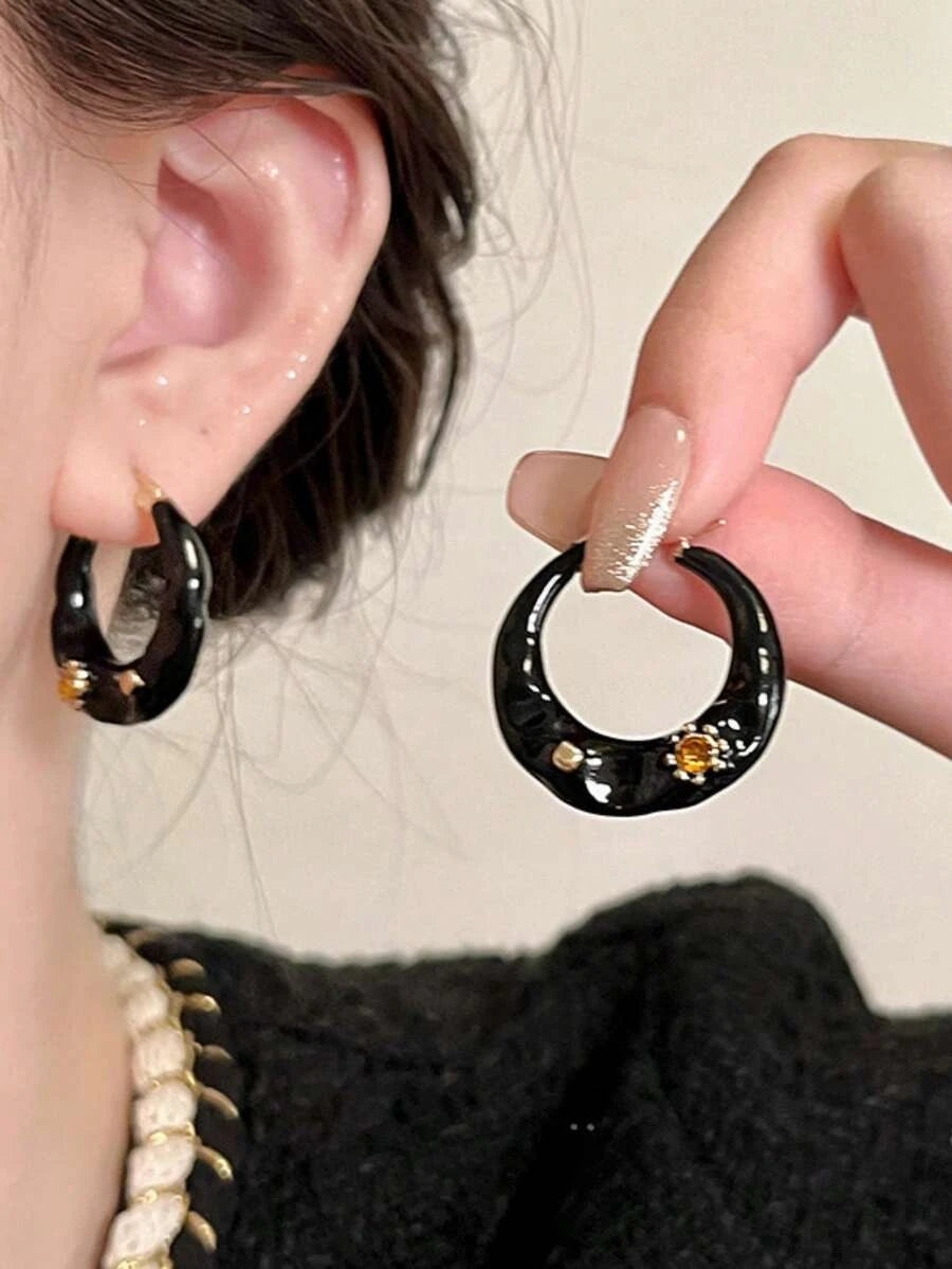 French Retro Asymmetrical Drop Earrings
