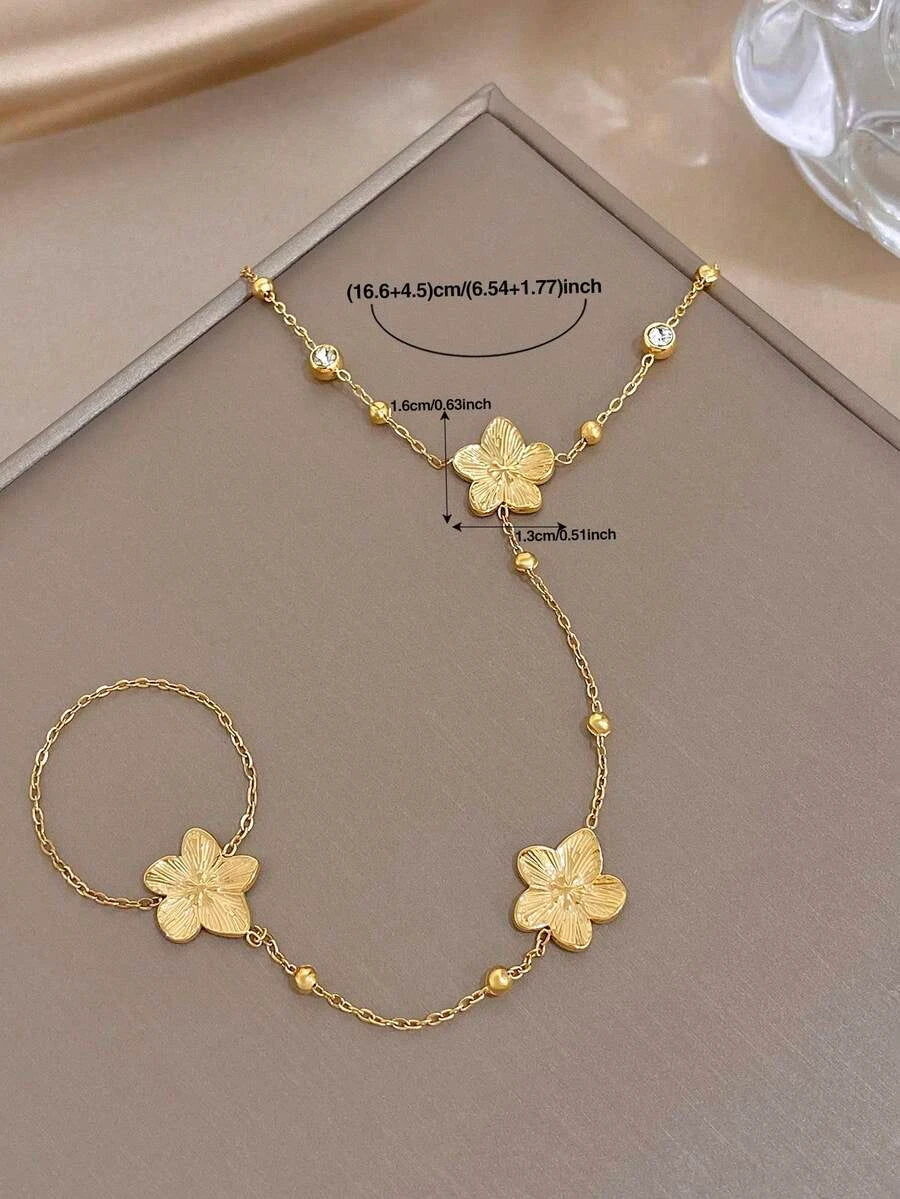 Four Leaf Clover Zirconia Finger Bracelet