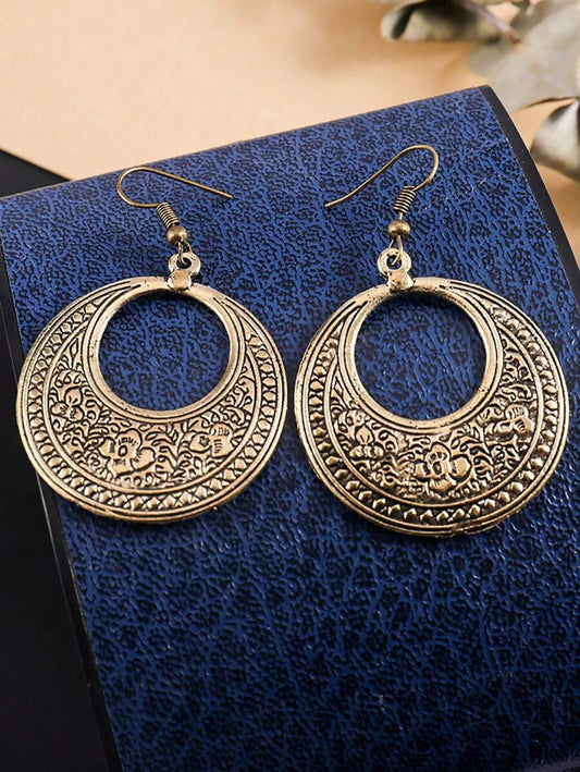 Retro Circular Pendant Totem Earrings