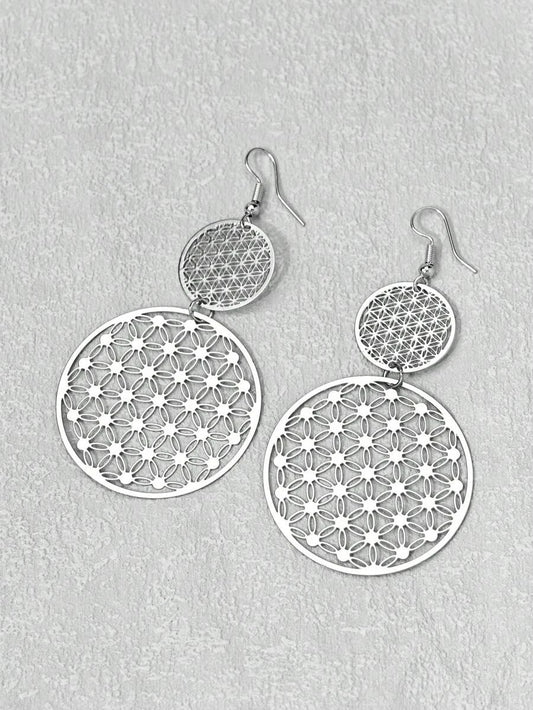Vintage Hollow Floral Hoop Earrings